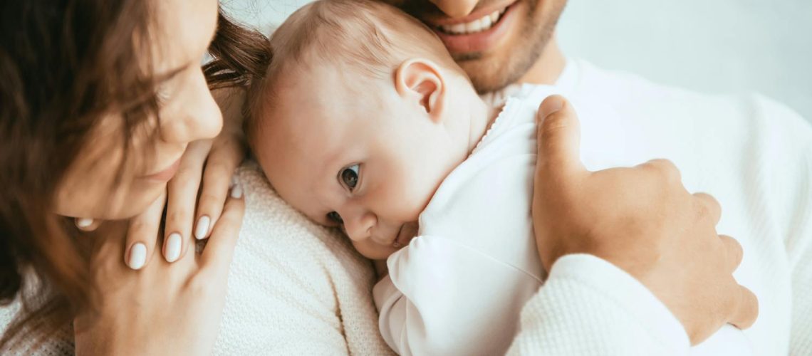 Bronchiolite et hiver 2025-2026 : quelle prévention pour bébé ? Beyfortus® ou Abrysvo® ?