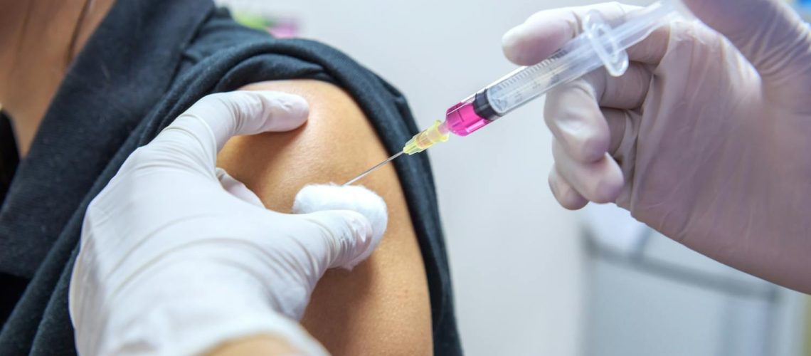 Vaccin grippe 2025-2026 : gratuit pour qui ? quand ? avec quels vaccins ?